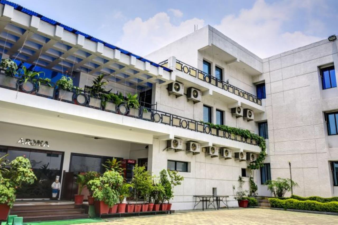 Blue Diamond The Hotel Korba Exterior foto